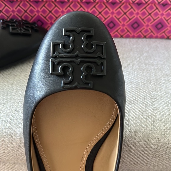 Tory Burch Powder Coated Melinda Flat-North Leather - Picture 3 of 5